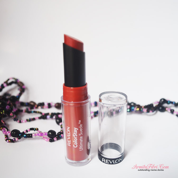 Review Lipstik Revlon ColorStay Ultimate Suede Nomor 80 - Armita Fibriyanti