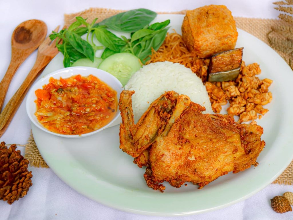 ayam penyet surabaya