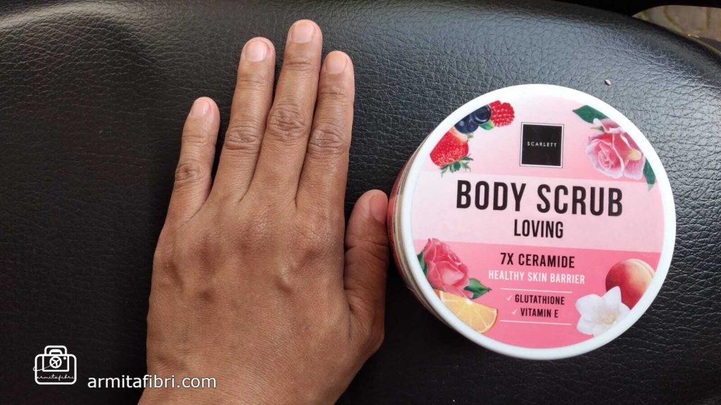 review body scrub scarlett