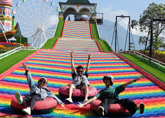 rainbow slide jans park