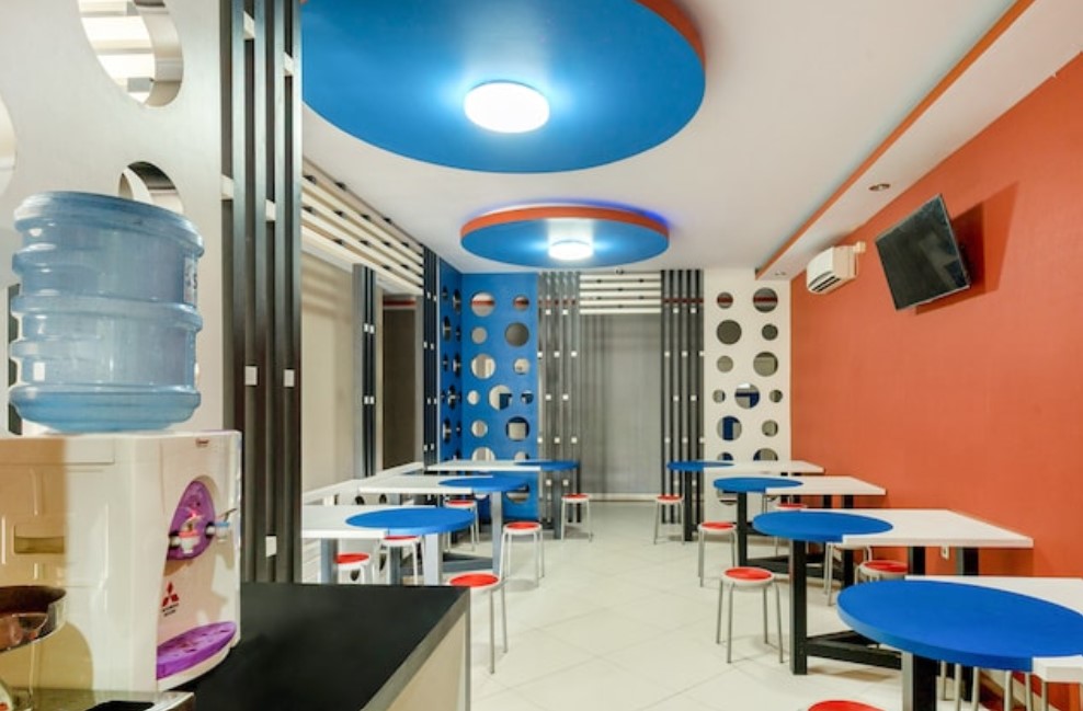 review OYO 342 De'kayakini Hotel