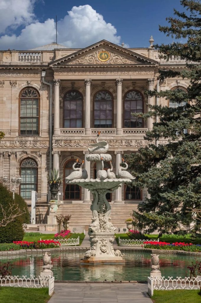 taman istana dolmabahce