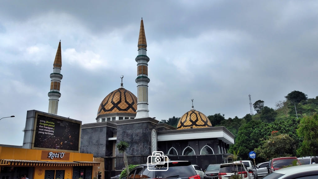 masjid di rest area terdekat