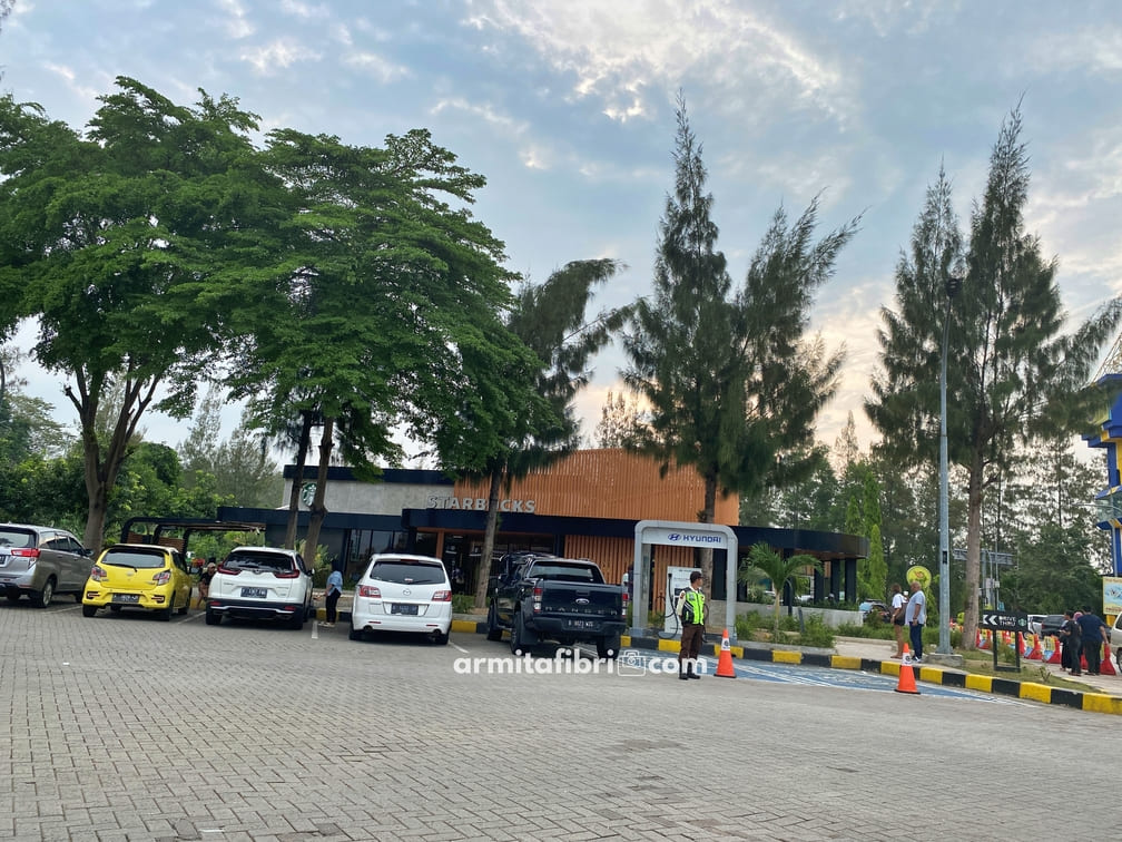 Restoran di Rest Area KM 207 Tol Palimanan Kanci