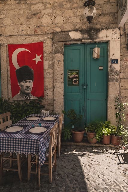 warung makan di Istanbul
