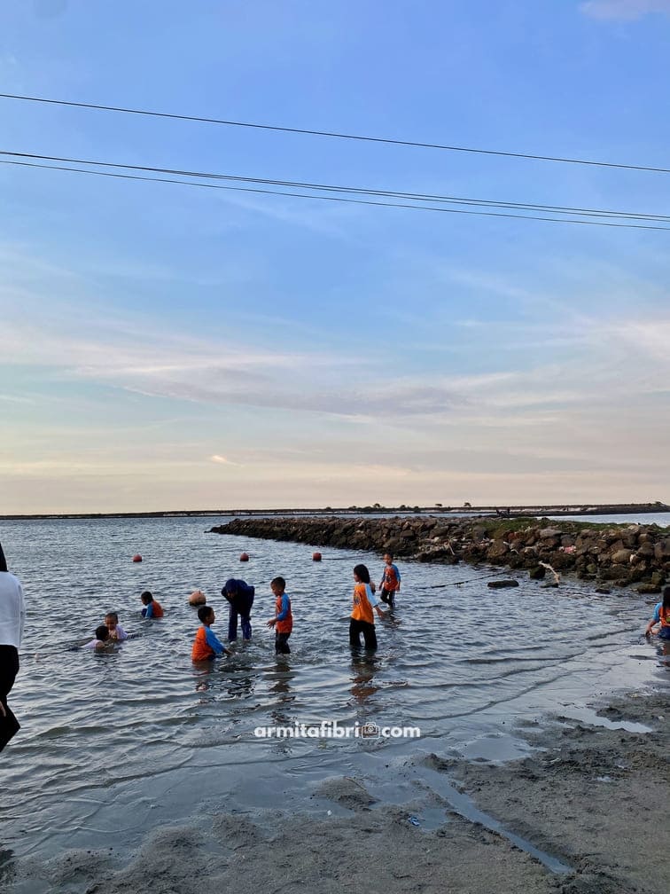 tempat makan sekitar ancol armitafibricom