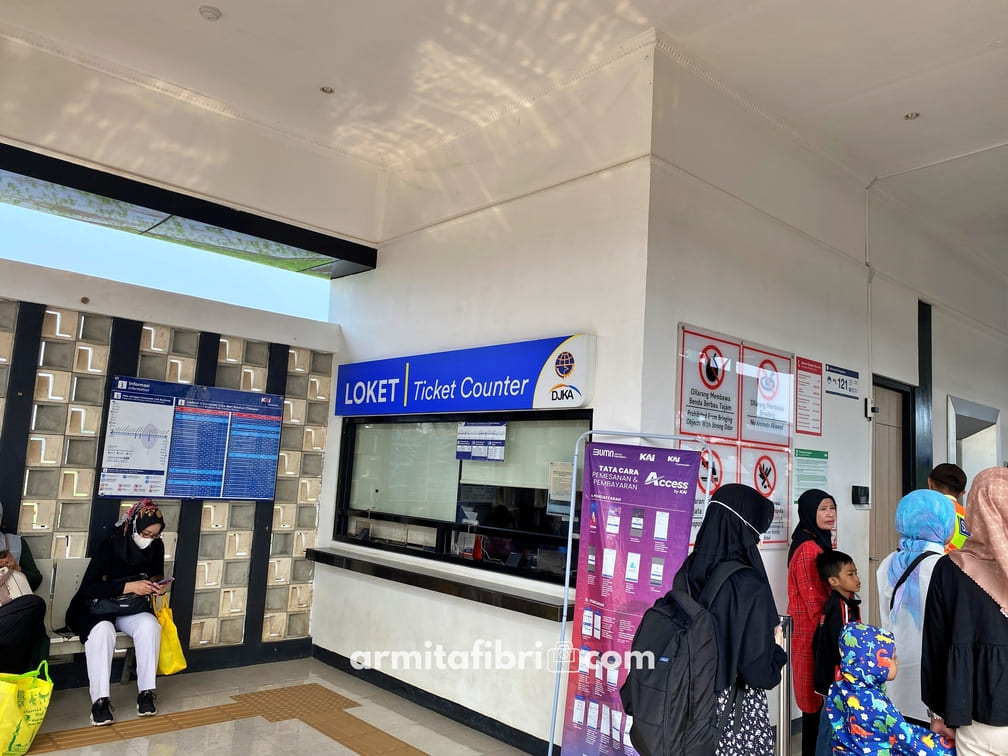 harga tiket kereta api lokal bandung