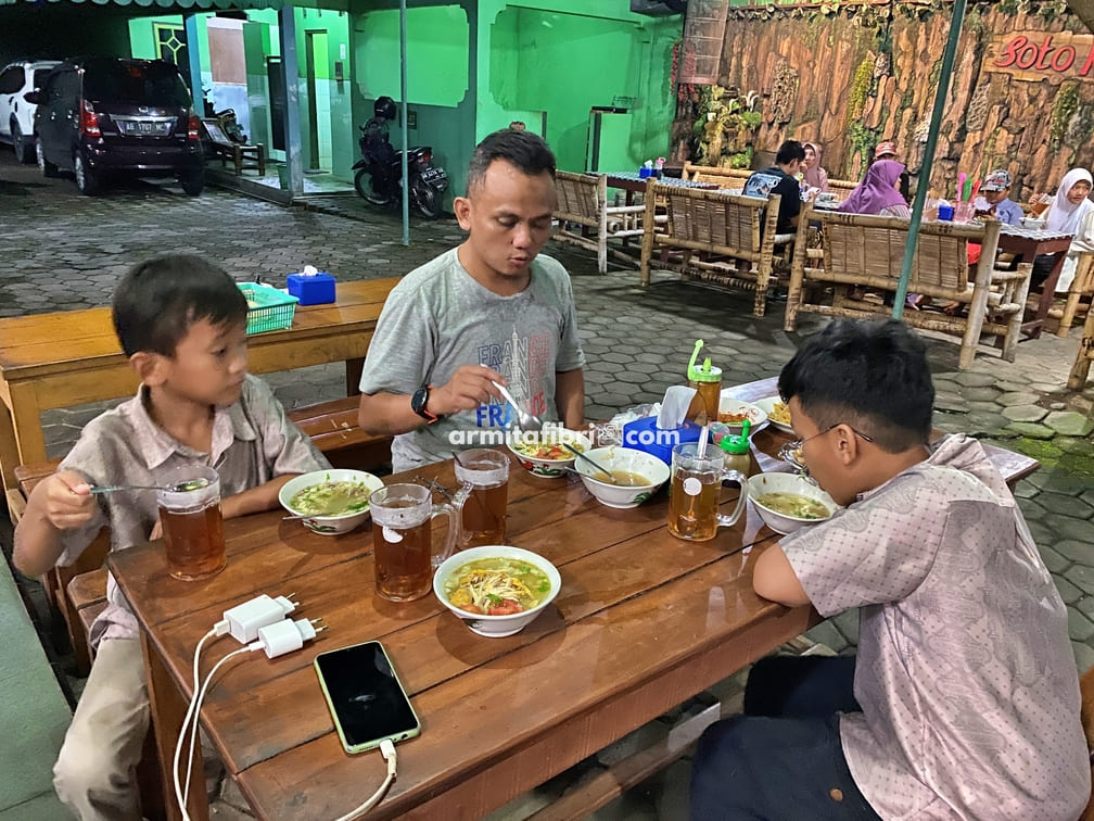 ulasan soto kadipiro