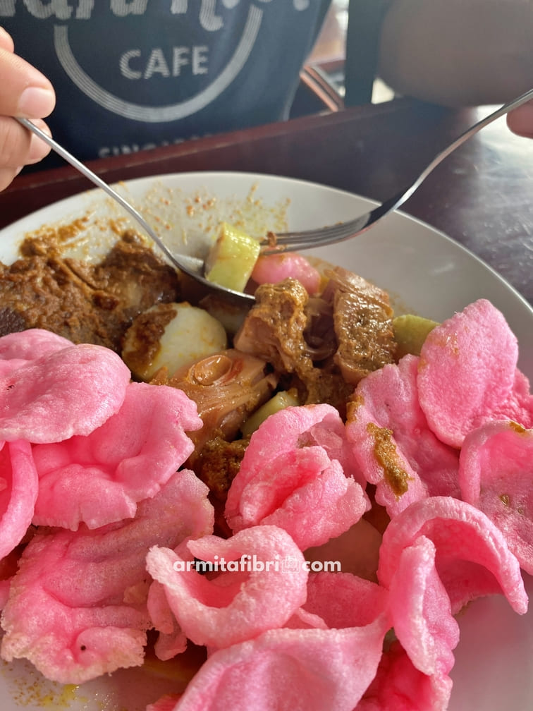 tempat makan di summarecon mall bandung