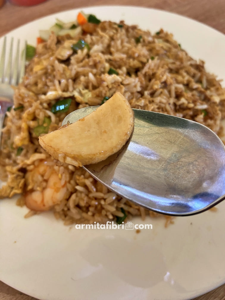 Nasi Goreng Seafood Solaria: Review, Isian, dan Harga Terbaru - Armita