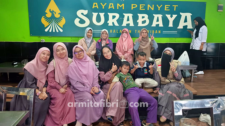 review ayam surabaya
