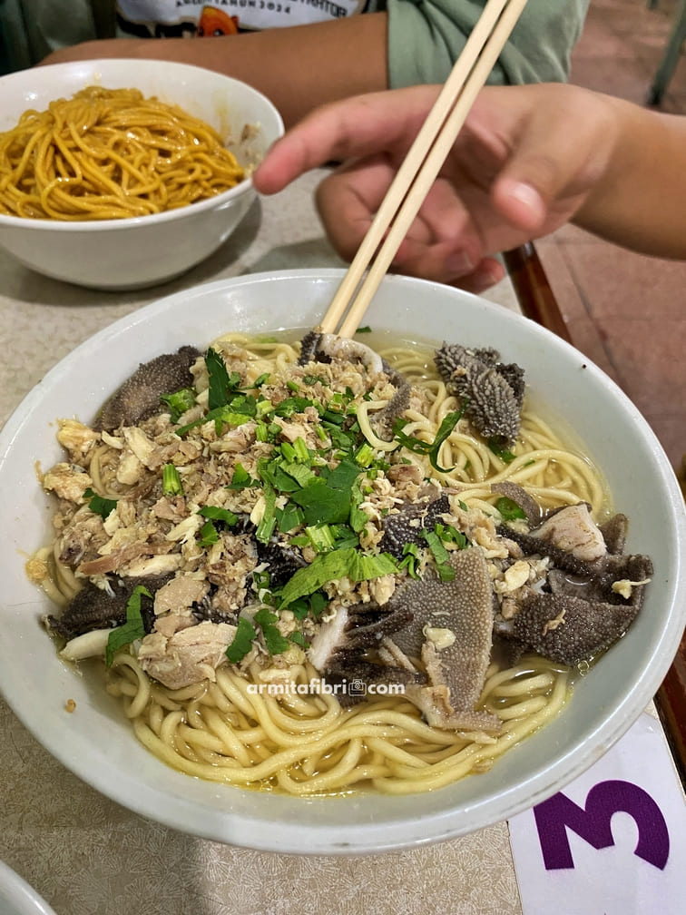Mie Linggarjati Bandung