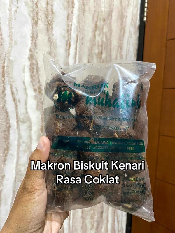 makron khas ternate