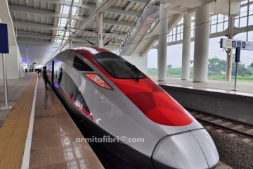 cara naik whoosh dari bandung ke jakarta