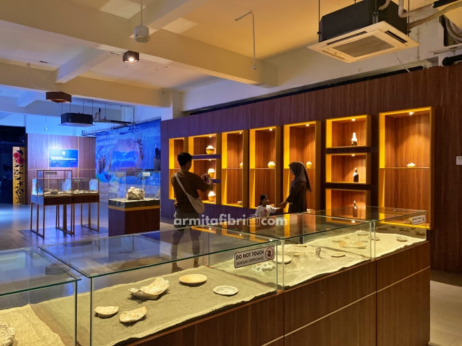 gambar aquarium pangandaran