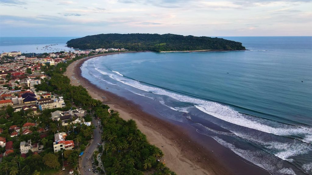 gambar pantai pangandaran
