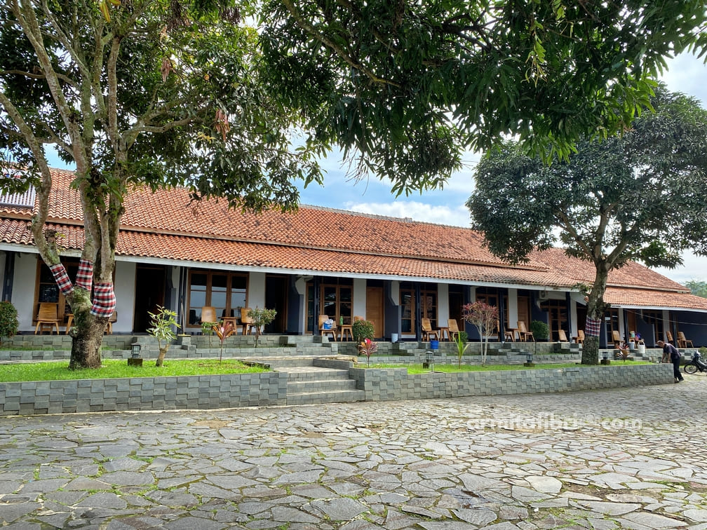 review hotel di kuningan jawa barat